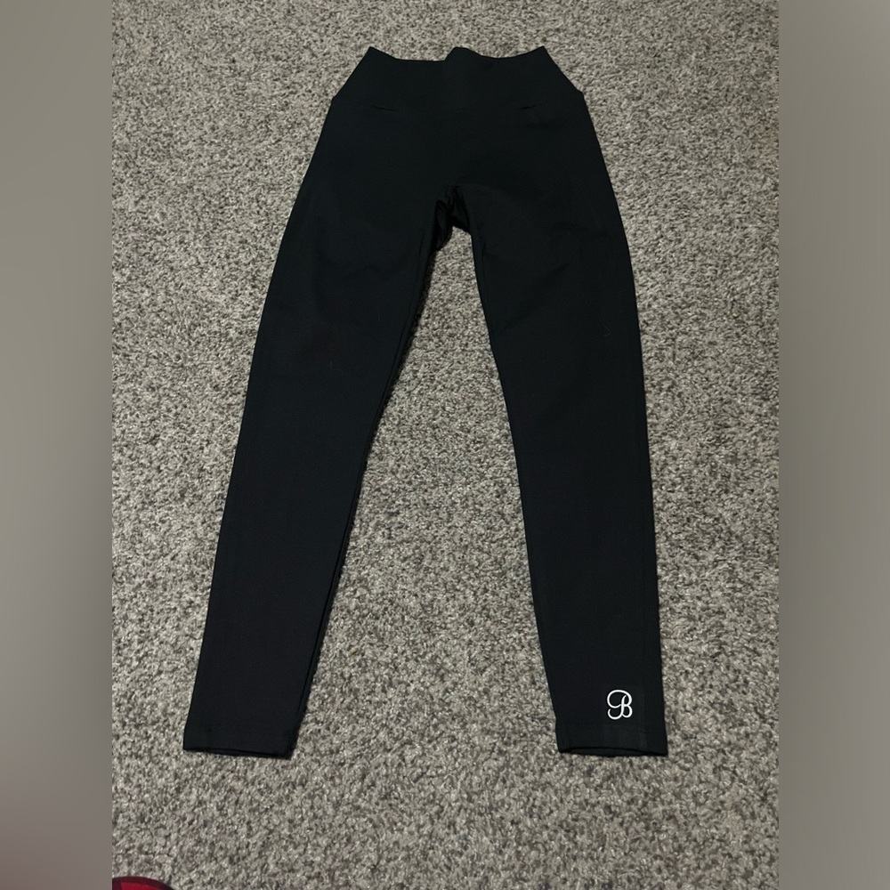 NWOT Bombshell Shape Leggings